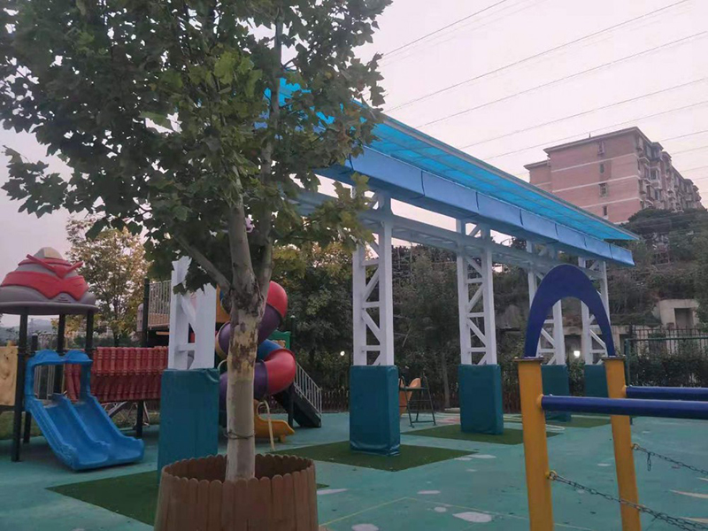 門頭溝幼（yòu）兒（ér）園室外（wài）電動遮陽簾完工
